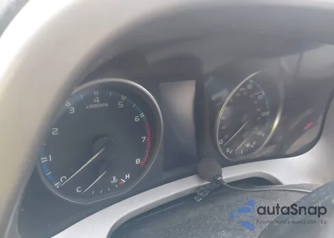 2018 Toyota Rav4 Xle z USA, uszkodzony, nr VIN 2T3WFREV2JW481285